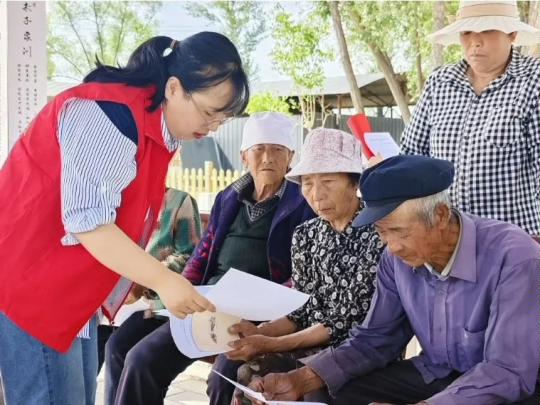 图示, 示意图

中度可信度描述已自动生成