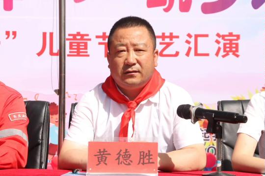 图示, 示意图

中度可信度描述已自动生成