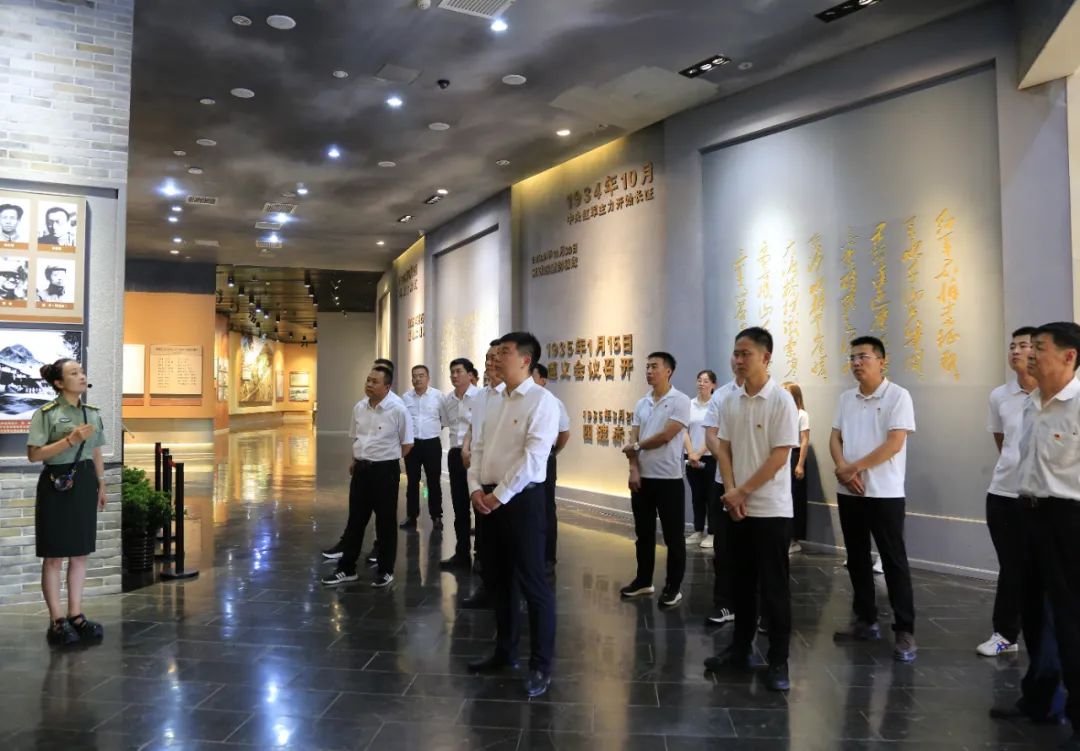 图示, 示意图 中度可信度描述已自动生成
