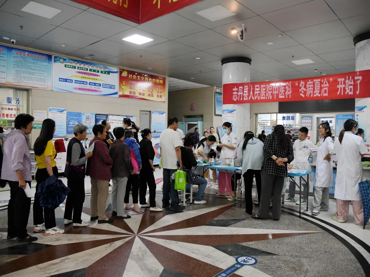 图示, 示意图

中度可信度描述已自动生成