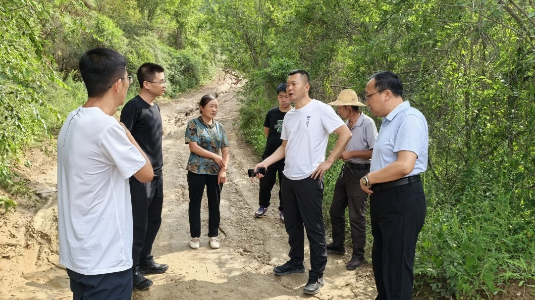 图示, 示意图

中度可信度描述已自动生成