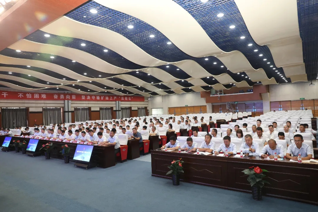 图示, 示意图

中度可信度描述已自动生成
