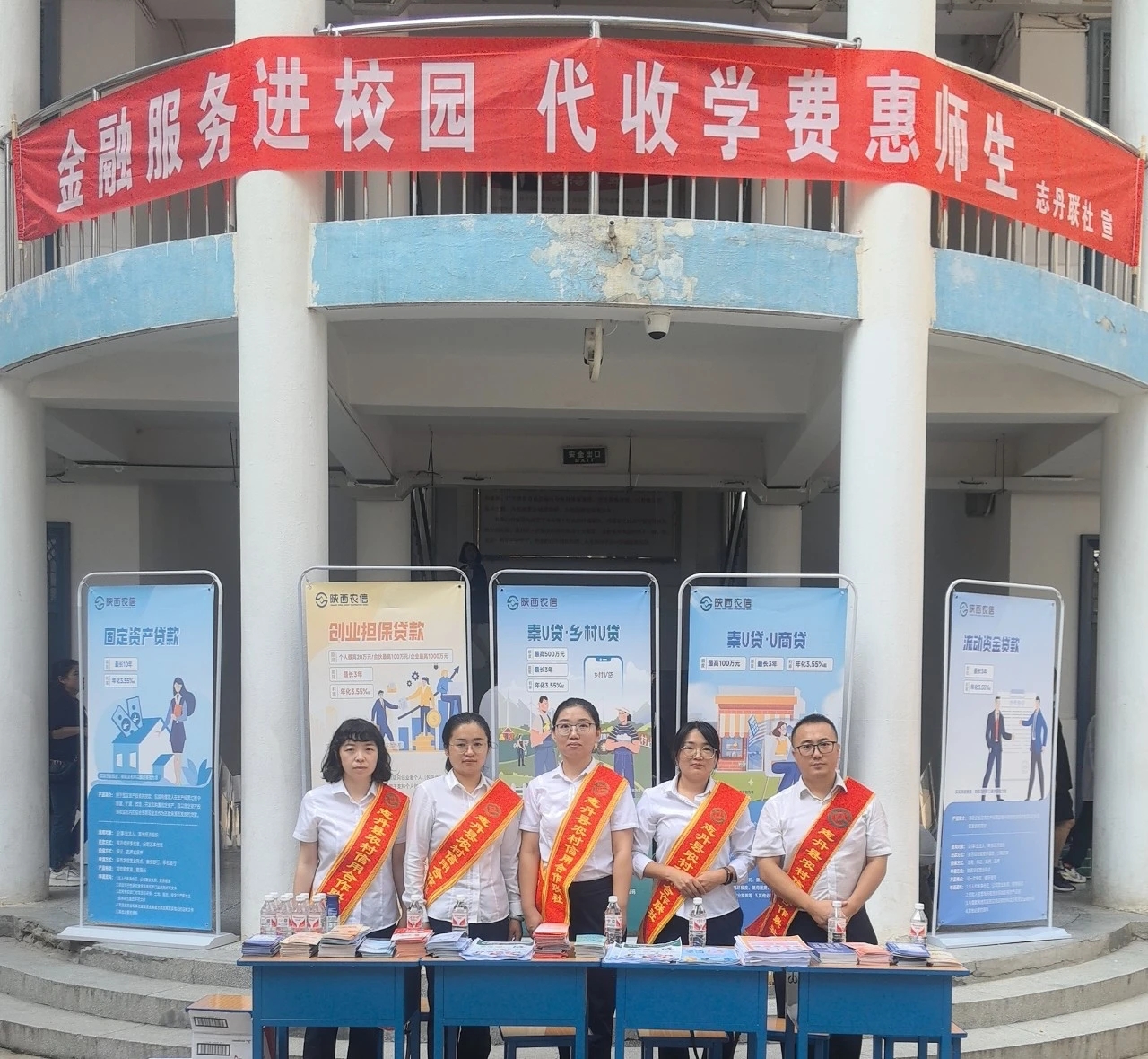 图示, 示意图

中度可信度描述已自动生成