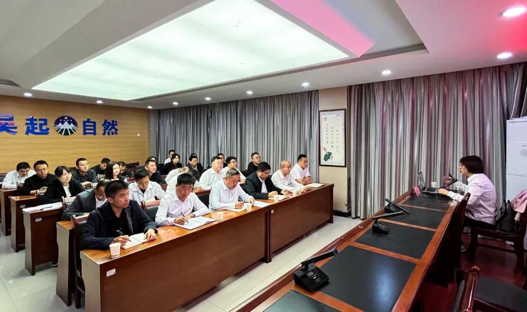图示, 示意图

中度可信度描述已自动生成
