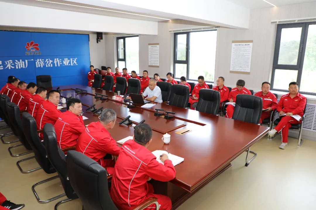 图示, 示意图

中度可信度描述已自动生成