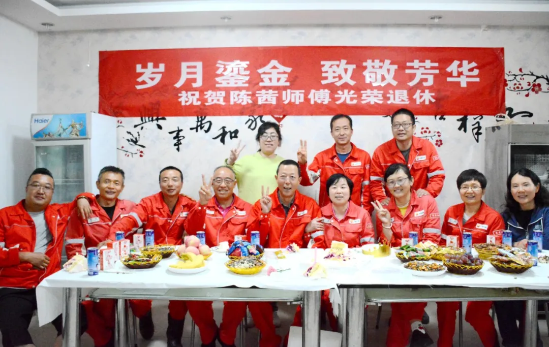 图示, 示意图

中度可信度描述已自动生成