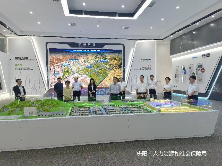 图示, 示意图

中度可信度描述已自动生成
