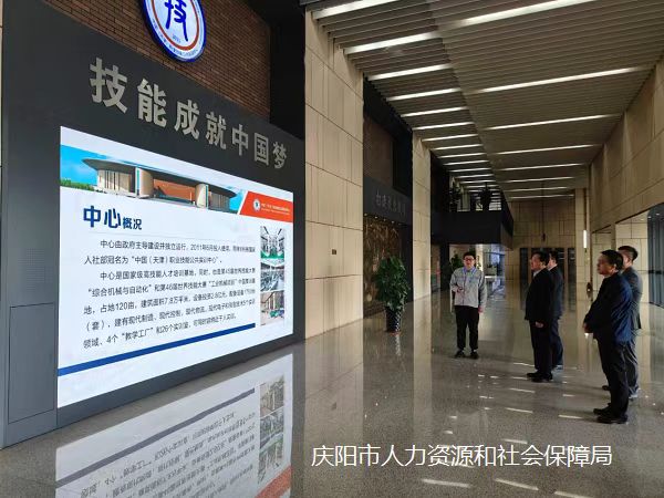图示, 示意图

中度可信度描述已自动生成