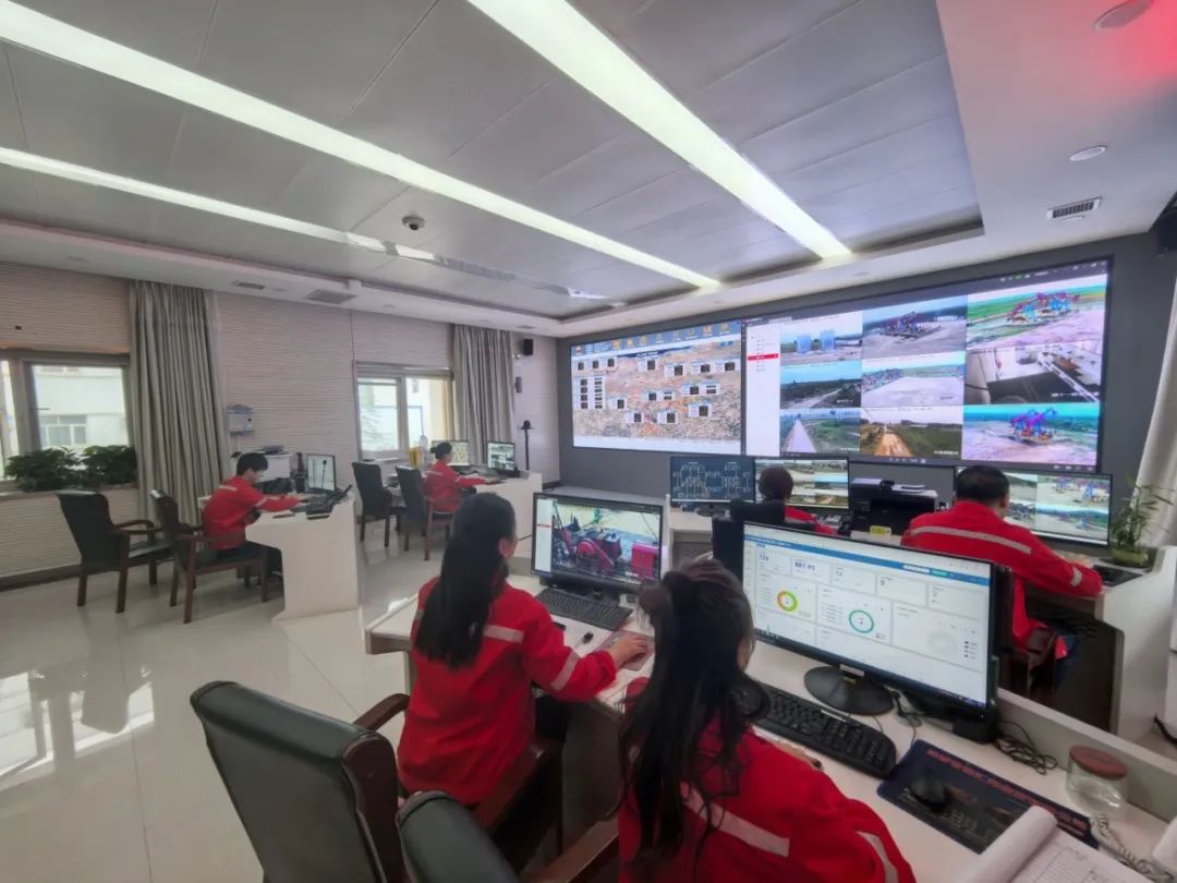 图示, 示意图

中度可信度描述已自动生成
