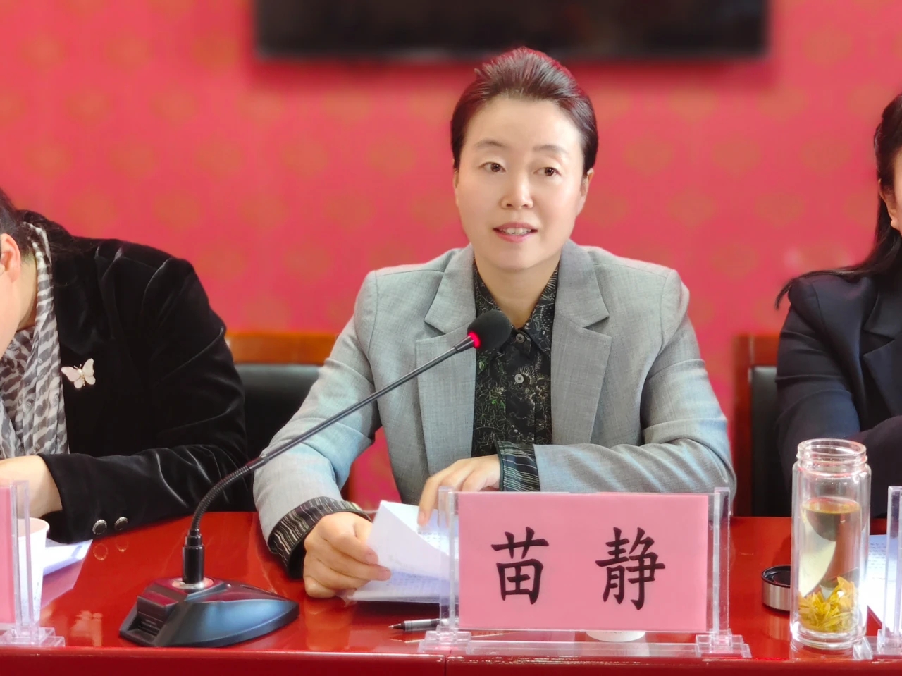 图示, 示意图

中度可信度描述已自动生成