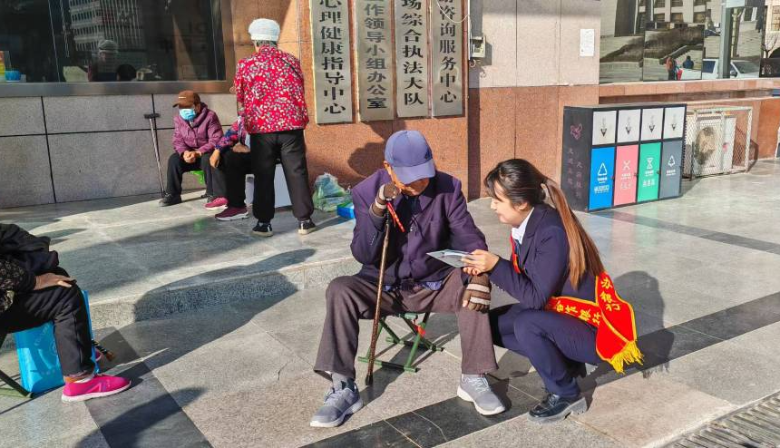 图示, 示意图

中度可信度描述已自动生成