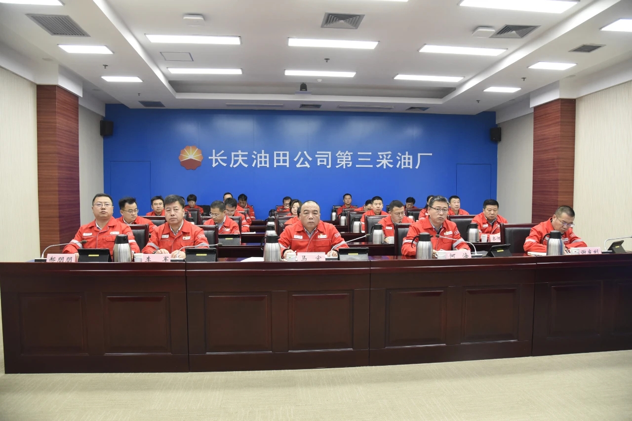 图示, 示意图

中度可信度描述已自动生成